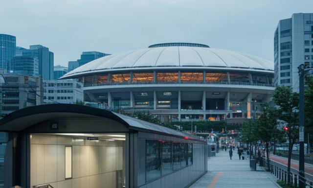 ソウル市内の高尺スカイドームと地下鉄駅入口